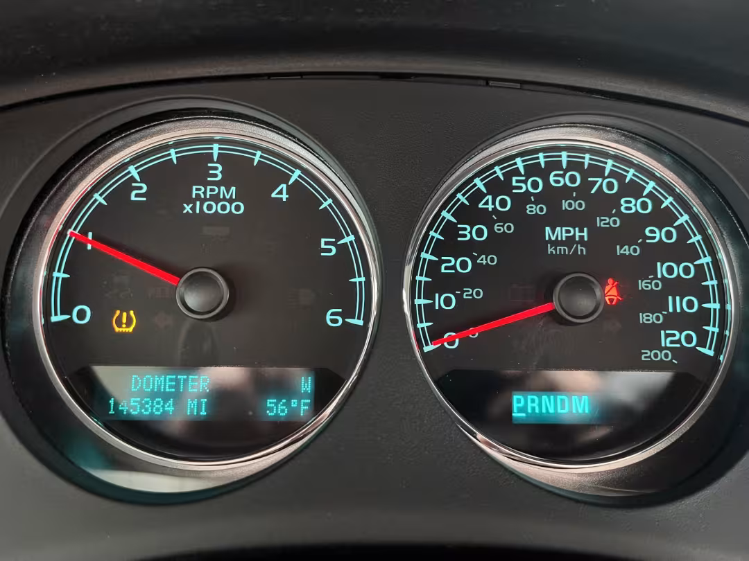 2013 Chevrolet Silverado 1500 - 3GCPKTE77DG291033 - Image #5